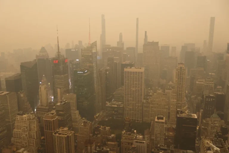 Experten warnen: Rauchverhangener Himmel und schlechte Luftqualität im Sommer könnten für New York zur neuen Normalität werden